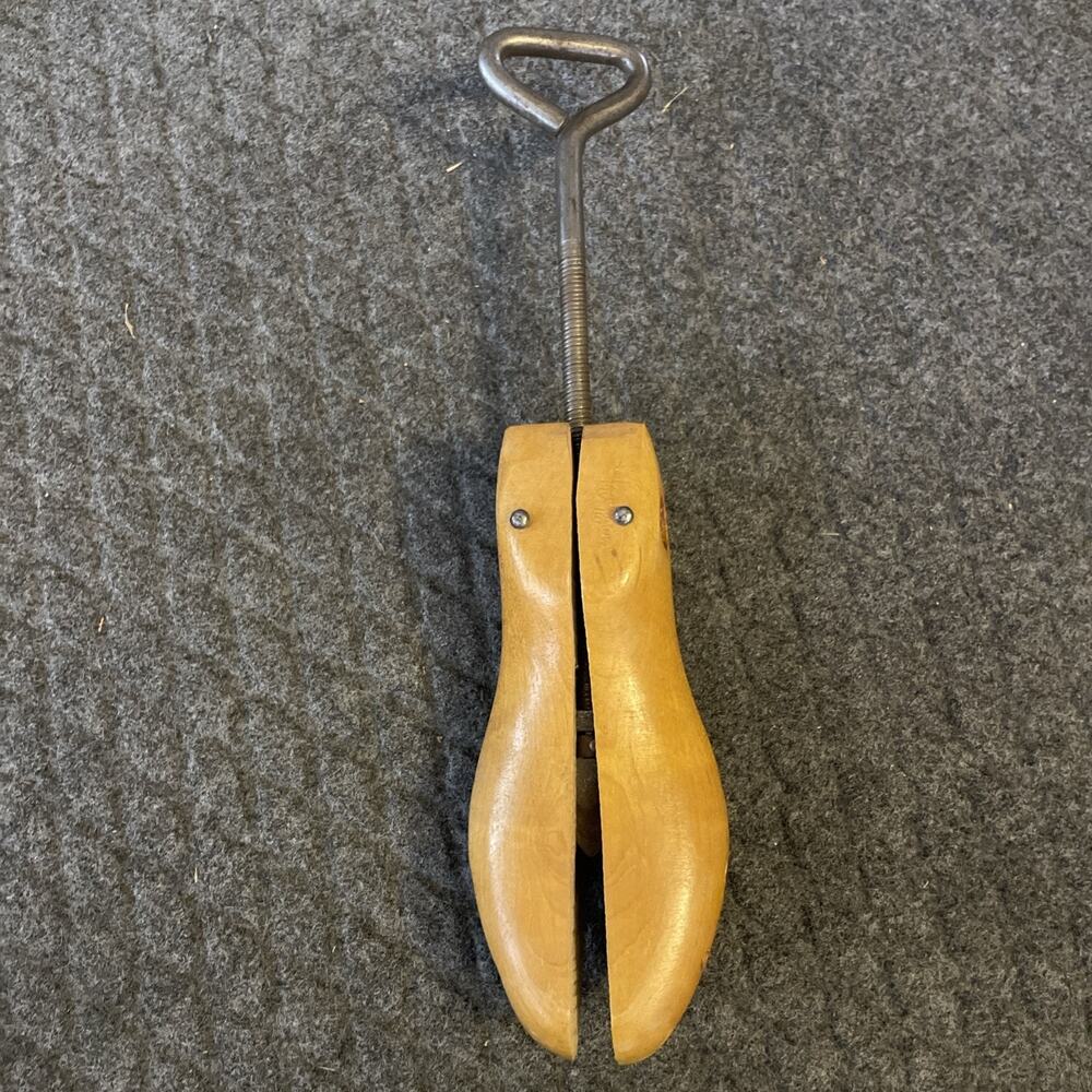 VINTAGE WOODEN SHOE STRETCHER ADJUSTER EXPANDABLE